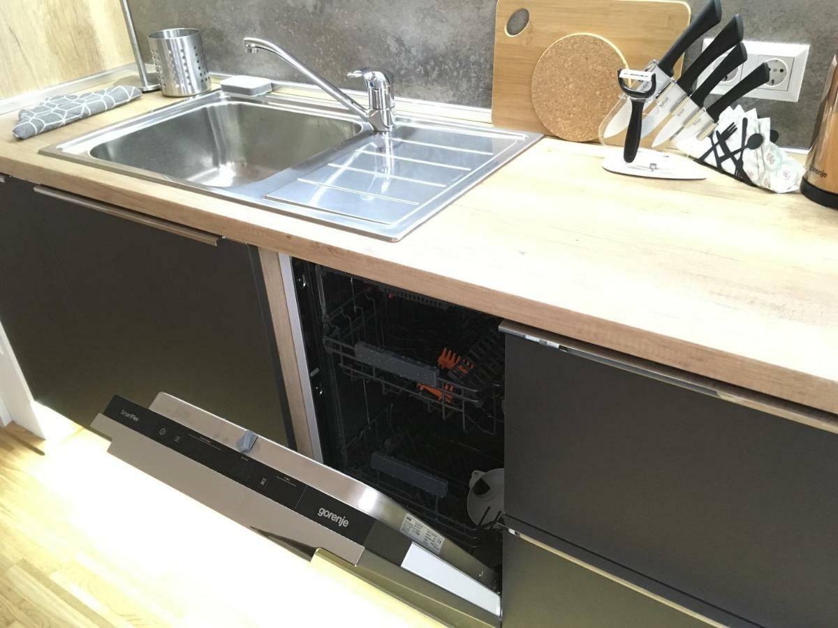 Luxury Belvedere View New Apartment เวียนนา ภายนอก รูปภาพ